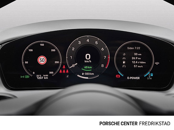 Porsche Panamera 19 of 30
