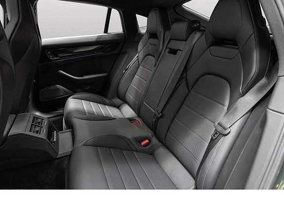Porsche Panamera 12 of 30