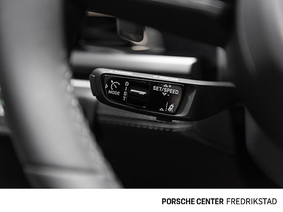 Porsche Panamera 17 of 30