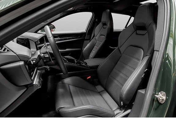 Porsche Panamera 11 of 30