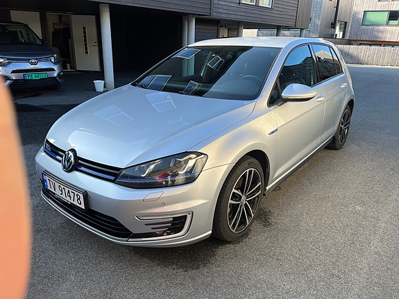 Volkswagen Golf VII 18 of 28