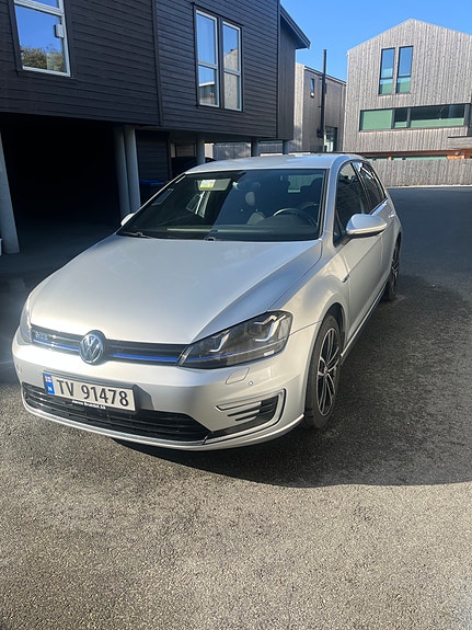 Volkswagen Golf VII 6 of 28