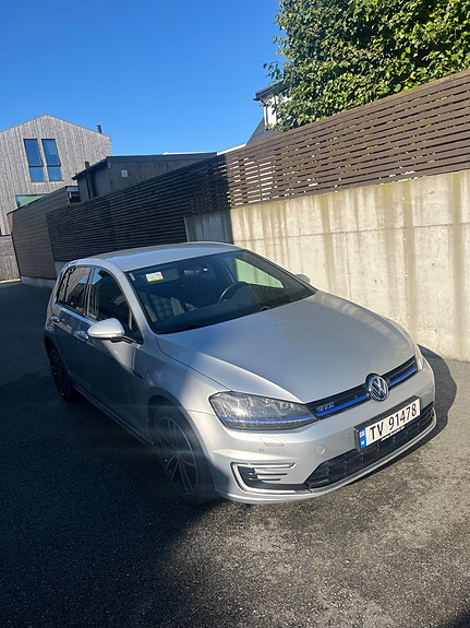 Volkswagen Golf VII 8 of 28