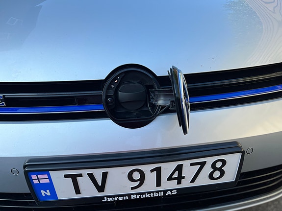 Volkswagen Golf VII 26 of 28