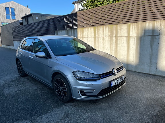 Volkswagen Golf VII 13 of 28