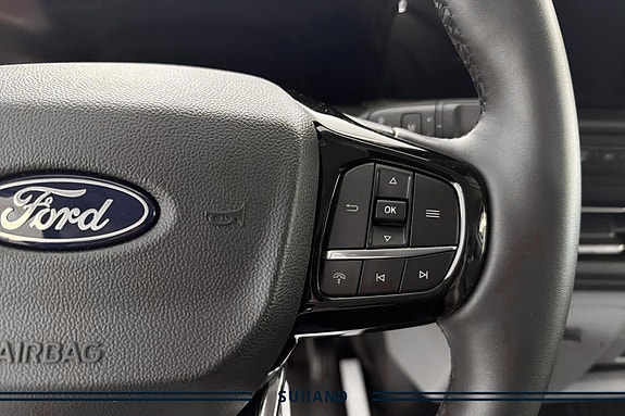 Ford Transit Custom 23 of 24
