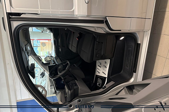 Ford Transit Custom 16 of 24