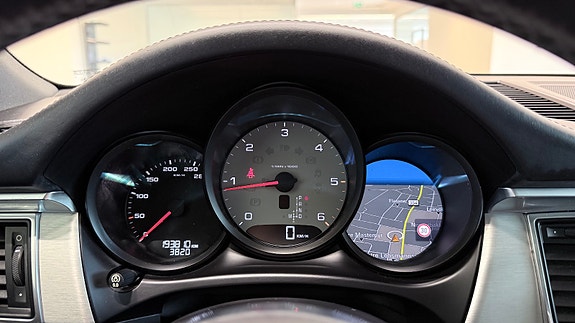 Porsche Macan S 26 of 30