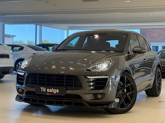 Porsche Macan S 3 of 30