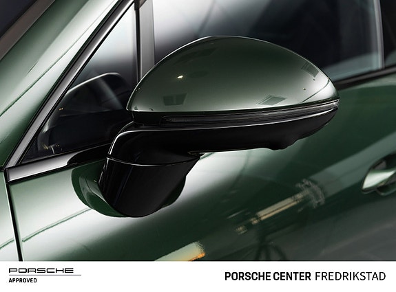Porsche Macan 15 of 30
