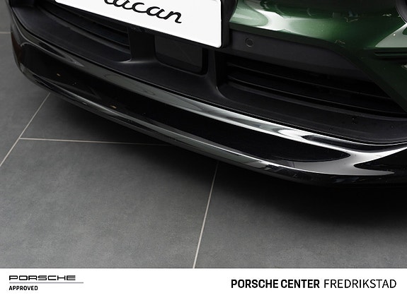 Porsche Macan 13 of 30