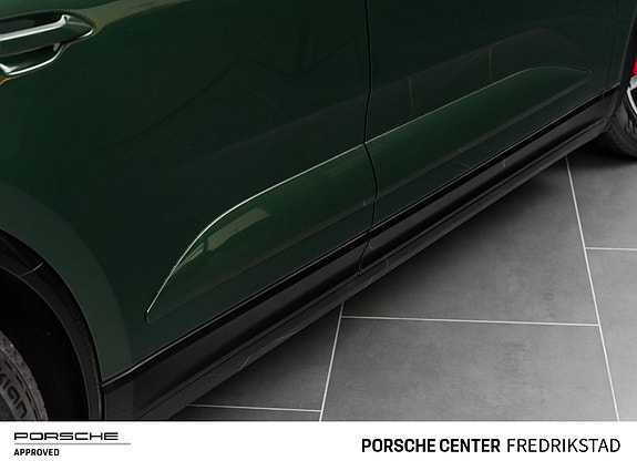 Porsche Macan 22 of 30