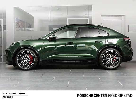 Porsche Macan 2 of 5