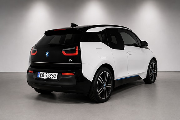 BMW i3 2 of 5