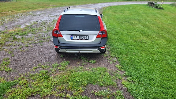 Volvo XC70 3 of 5