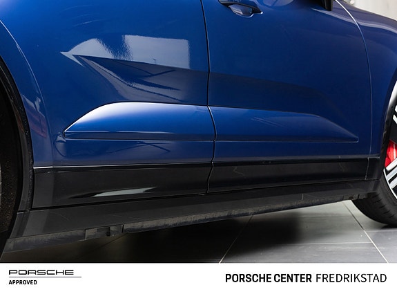 Porsche Macan 10 of 30