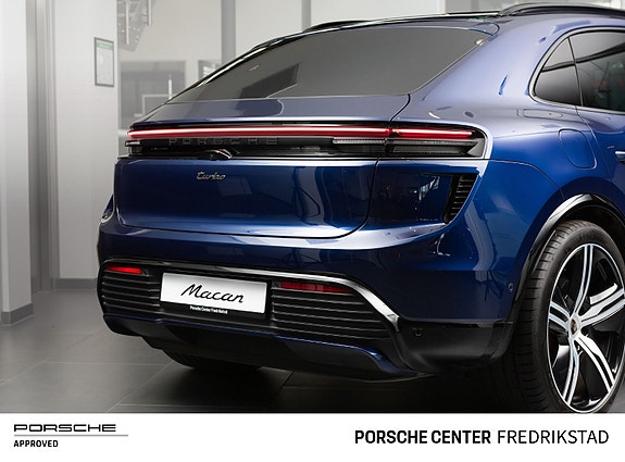 Porsche Macan 9 of 30