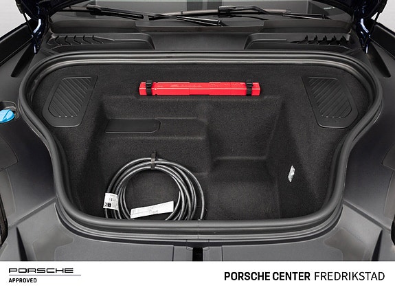 Porsche Macan 20 of 30