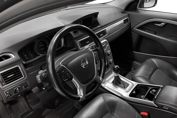 Volvo V70 7 of 13