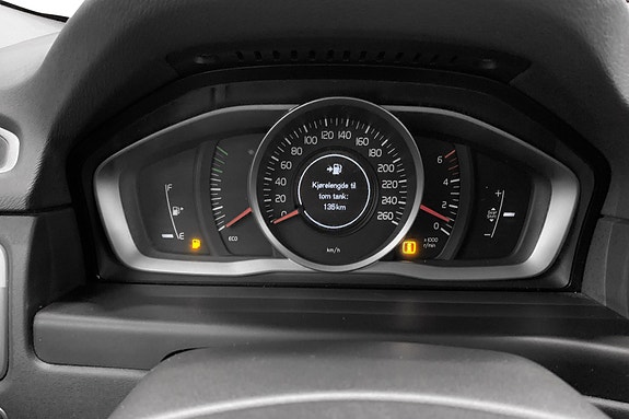 Volvo V70 10 of 13
