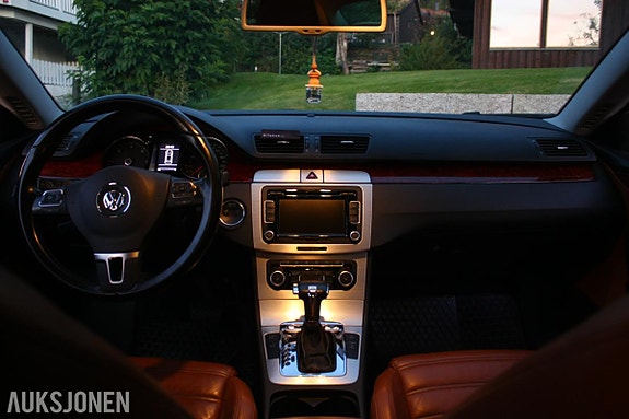 Volkswagen CC 8 of 15