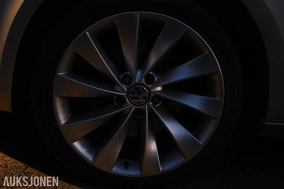 Volkswagen CC 14 of 15