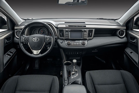 Toyota RAV4 21 of 27