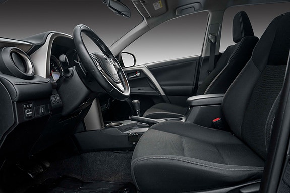 Toyota RAV4 17 of 27
