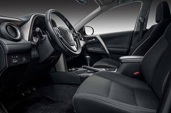 Toyota RAV4 18 of 27