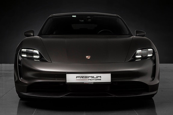 Porsche Taycan 4 of 30