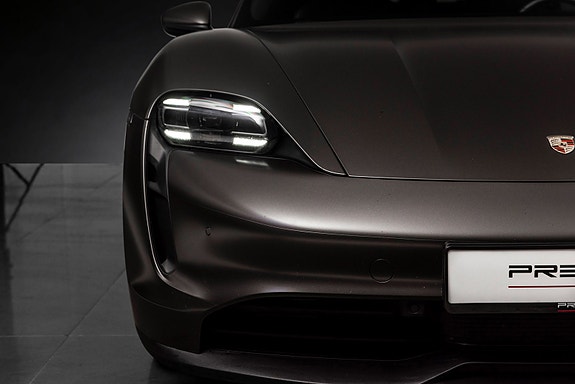Porsche Taycan 5 of 30
