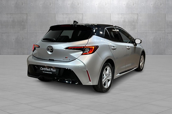 Toyota Corolla 5 of 5