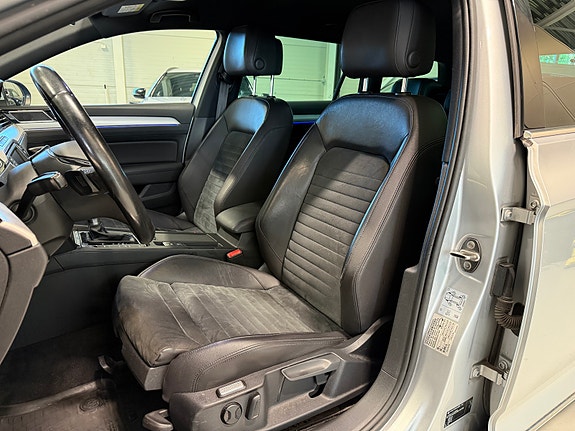 Volkswagen Passat 10 of 27