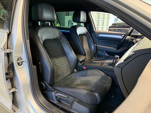 Volkswagen Passat 21 of 27