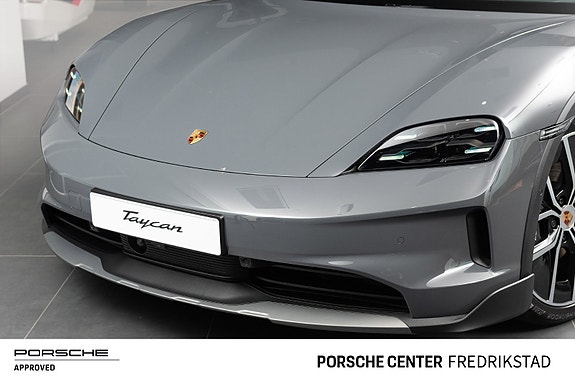 Porsche Taycan Cross Turismo 9 of 30