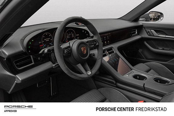 Porsche Taycan Cross Turismo 21 of 30