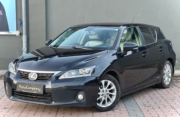 Lexus CT200h 5 of 5
