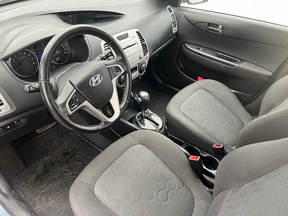 Hyundai i20 10 of 11