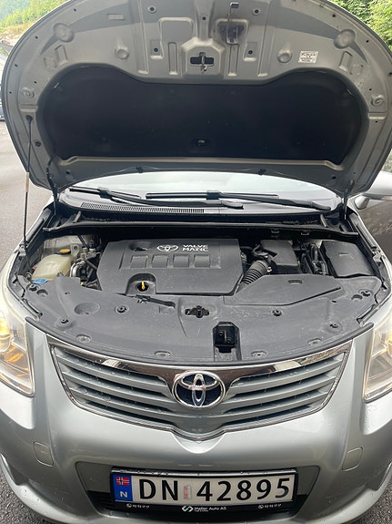 Toyota Avensis 5 of 5
