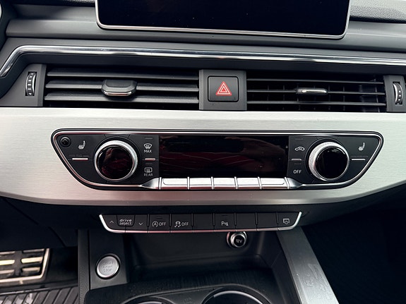 Audi A4 24 of 30