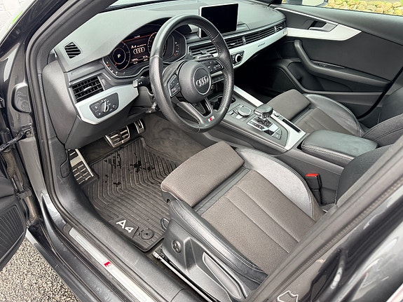 Audi A4 15 of 30