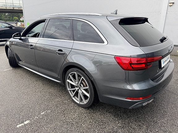 Audi A4 3 of 30