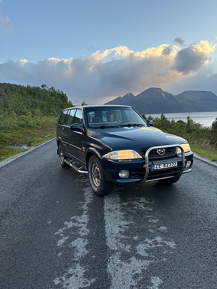 SsangYong Musso 3 of 12