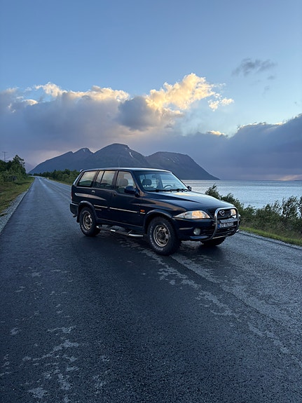 SsangYong Musso 2 of 12