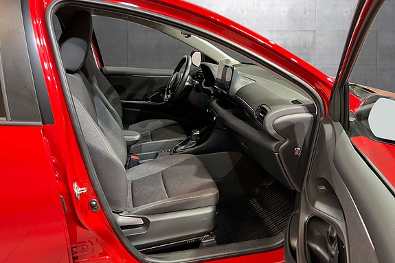 Toyota Yaris 15 of 29