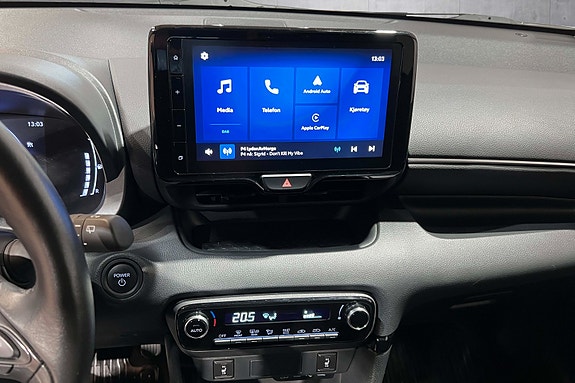 Toyota Yaris 14 of 29