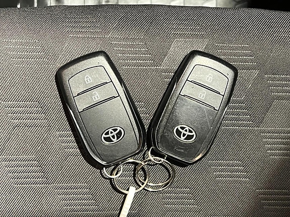 Toyota Yaris 28 of 29