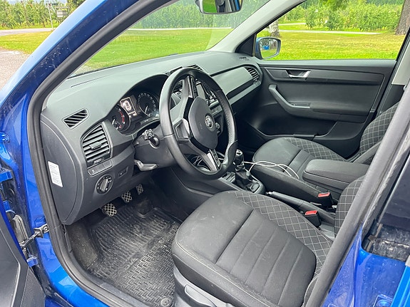 Skoda Fabia 9 of 30