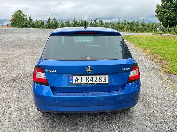 Skoda Fabia 4 of 30