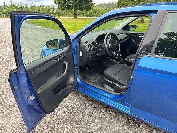 Skoda Fabia 8 of 30